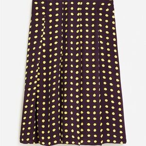 J Crew Pleated skirt in dot crepe de chine Size 0 NWT